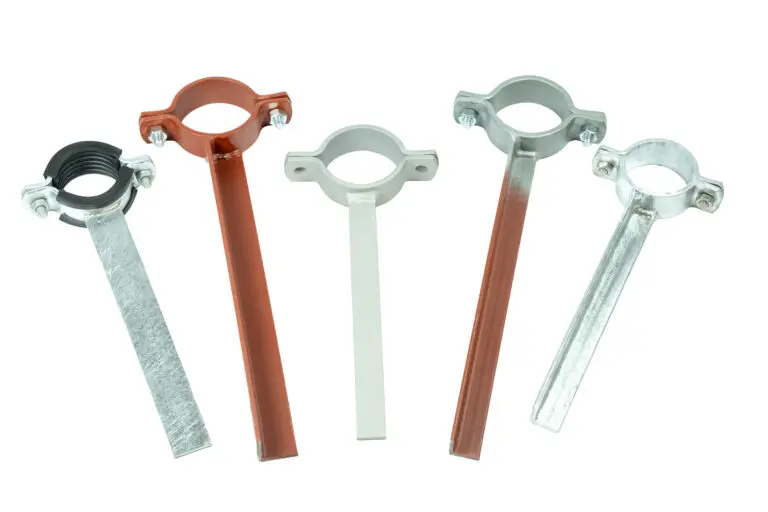 Rohrhalter in unterschiedlichen Ausführungen von STEBA Beschlagproduktion