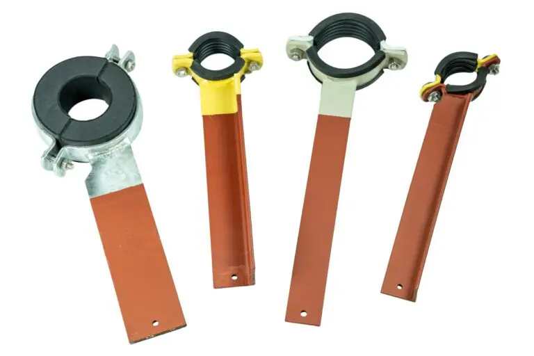 verschiedene Rohrhalter von STEBA Beschlagproduktion